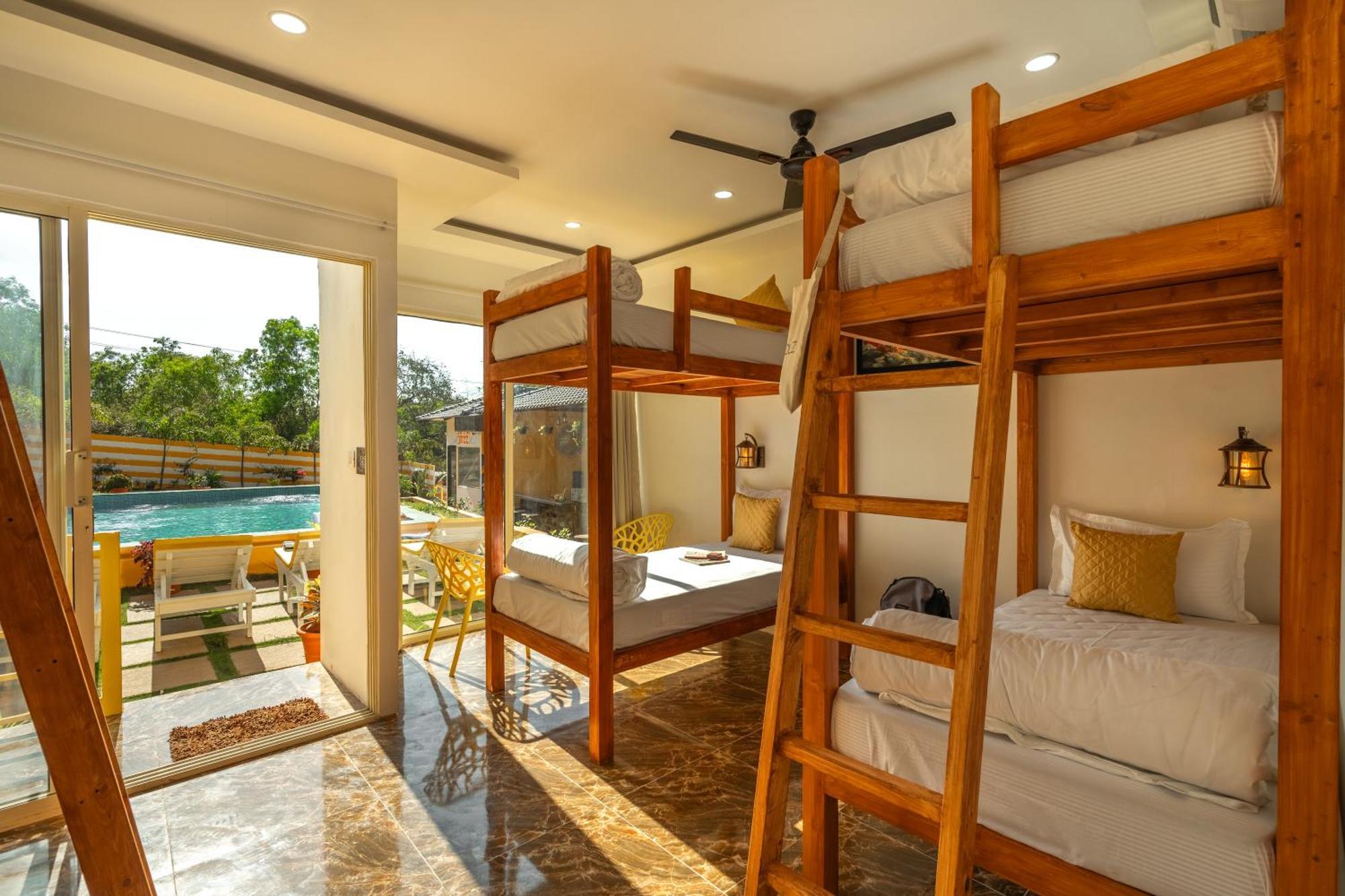 The Social Stays Goa, Morjim Formerly Artbuzz 외부 사진