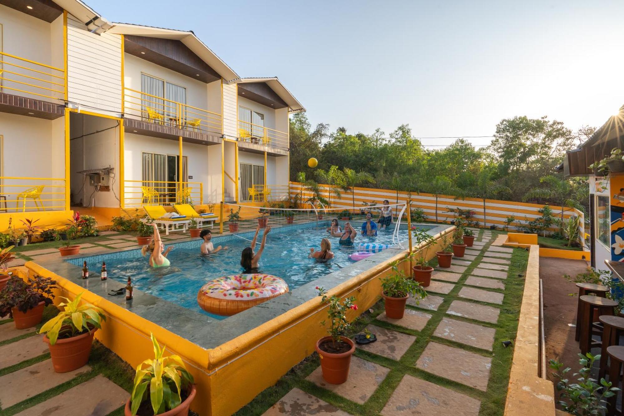 The Social Stays Goa, Morjim Formerly Artbuzz 외부 사진